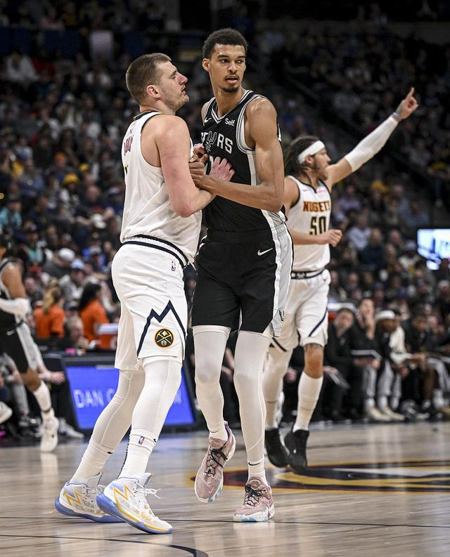 雷竞技电竞 -风云突变丹佛掘金转会期伤情更新，国王杯版图或变，压力陡增，赛季目标并未改变 