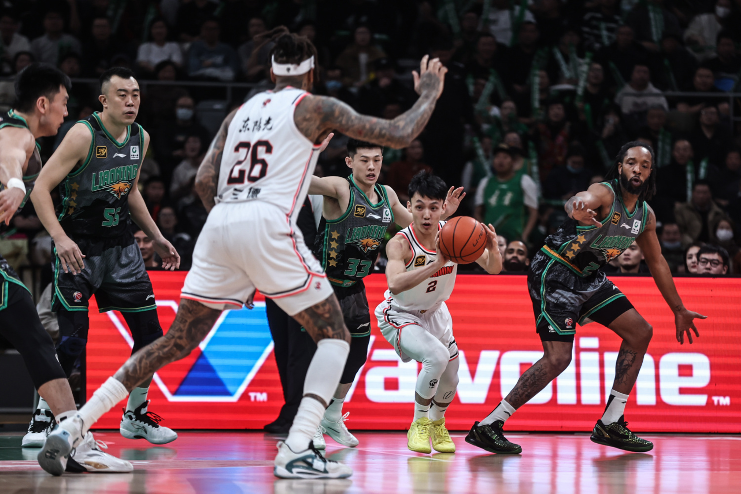 清晨突围战来临；辽宁本钢围绕NBA常规赛主帅复盘；质疑声仍在；阵容厚度经受考验的简单介绍