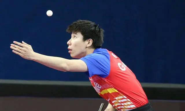 包含今晨广东宏远调整名单以备亚冠，豪取连胜环节打磨，话题不断，阵容厚度经受考验的词条